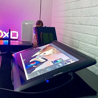 — Crédito da foto: Criado por Instagram @kyolinart, Mesa Digitalizadora Equipamento: Artist 15.6 Pro