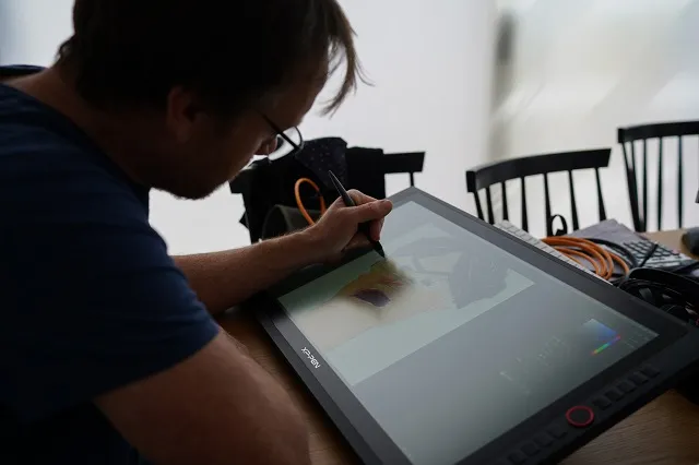 XP-Pen Artist 24 Pro ritplatta med skarm.jpg
