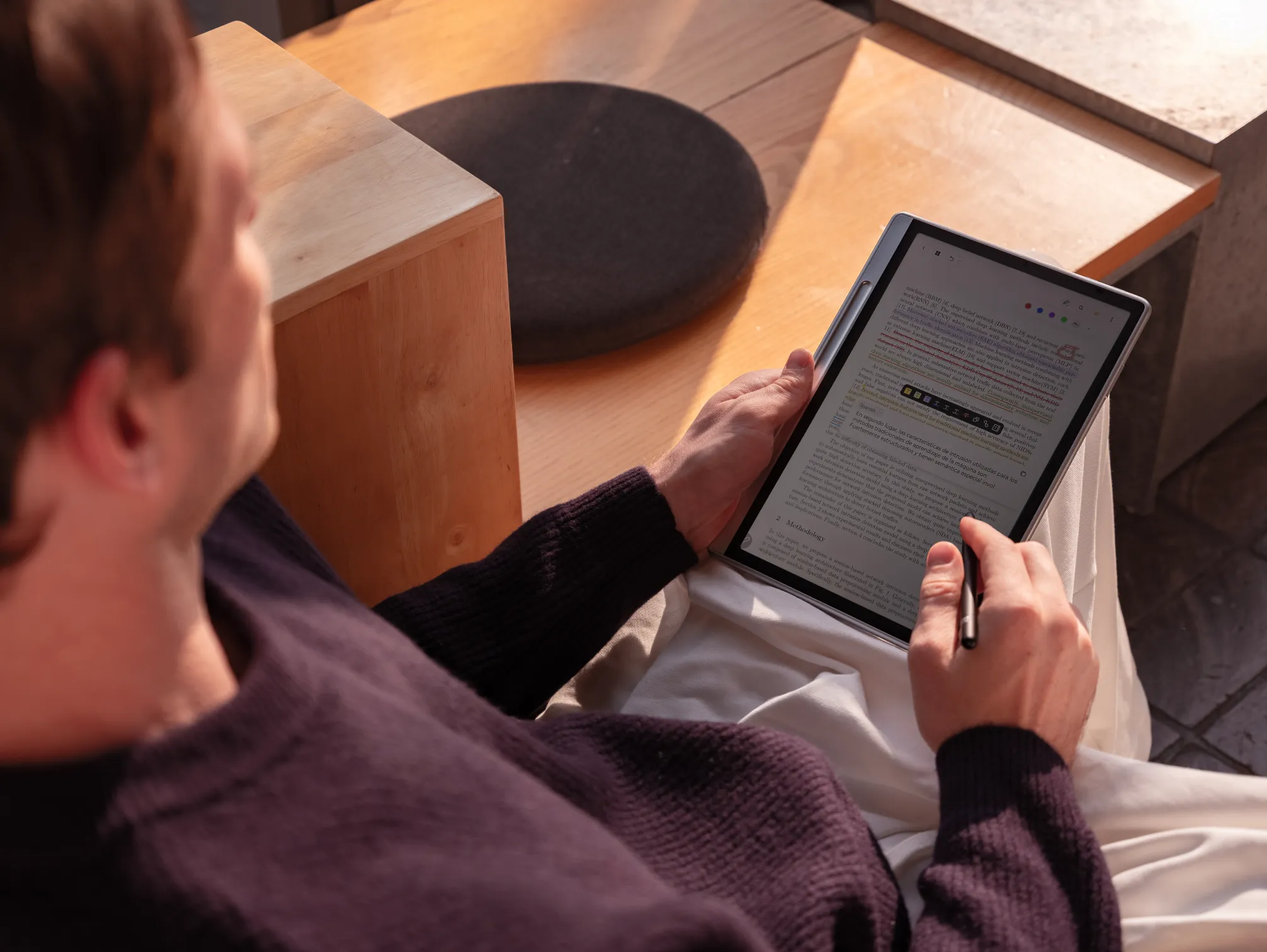 Tableta Android con lápiz digital para dibujo y diseño